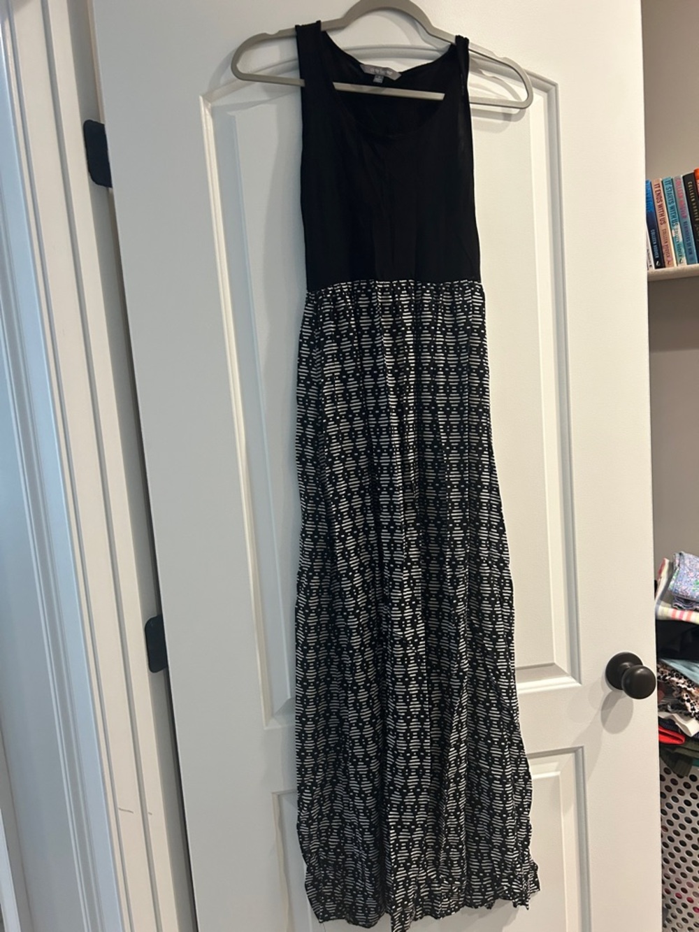 Daisy Fuentes Black Bodice Black & White Patterned Maxi Dress